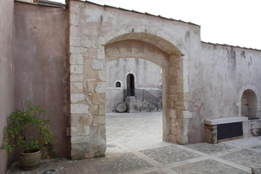 Eremo Madonna Delle Grazie Guest House Avola Eksteriør bilde